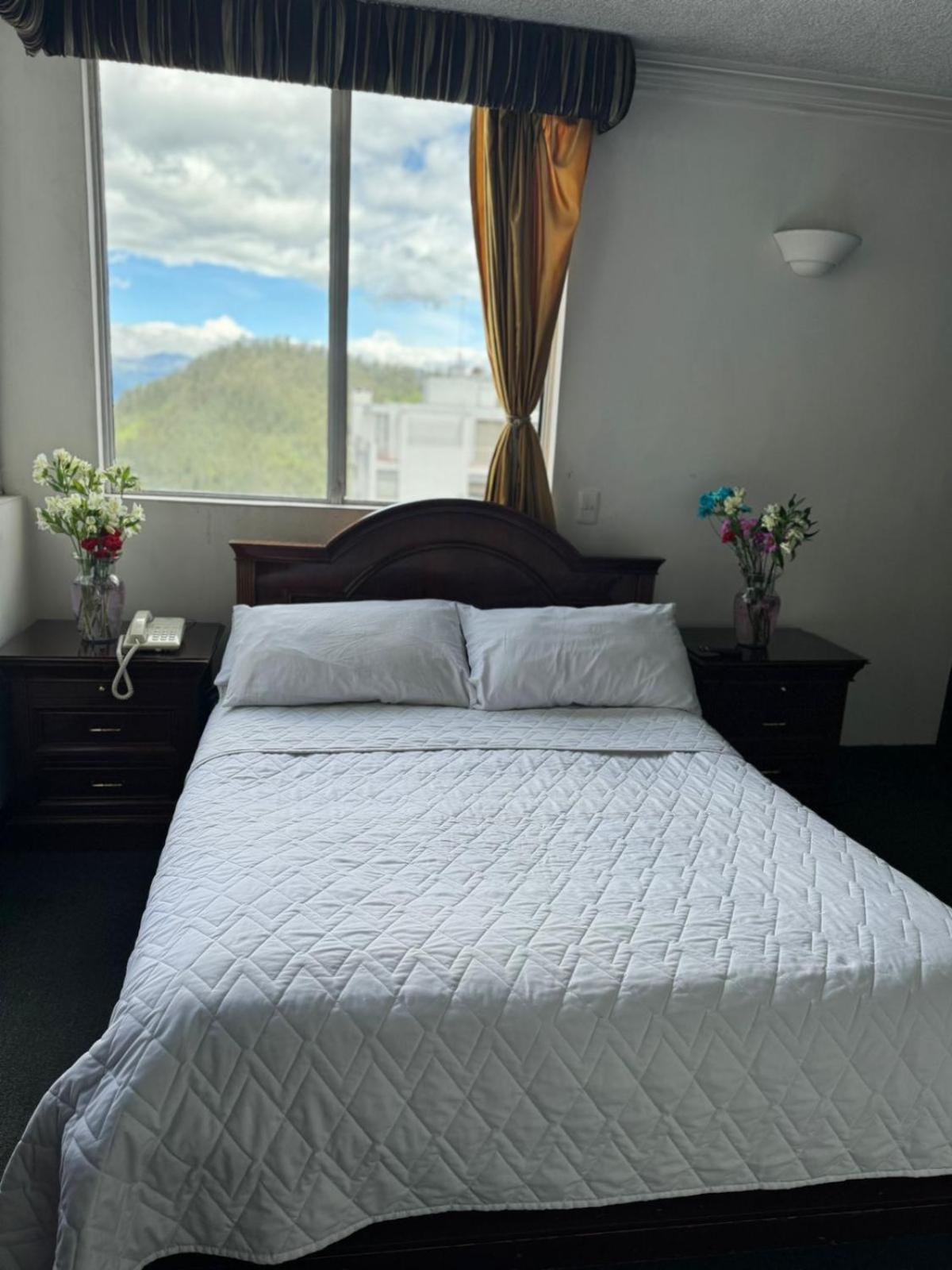 Suites & Hotel Gonzalez Suarez Quito Zewnętrze zdjęcie